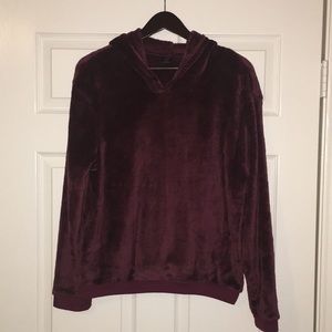 Long sleeved hooded sweater